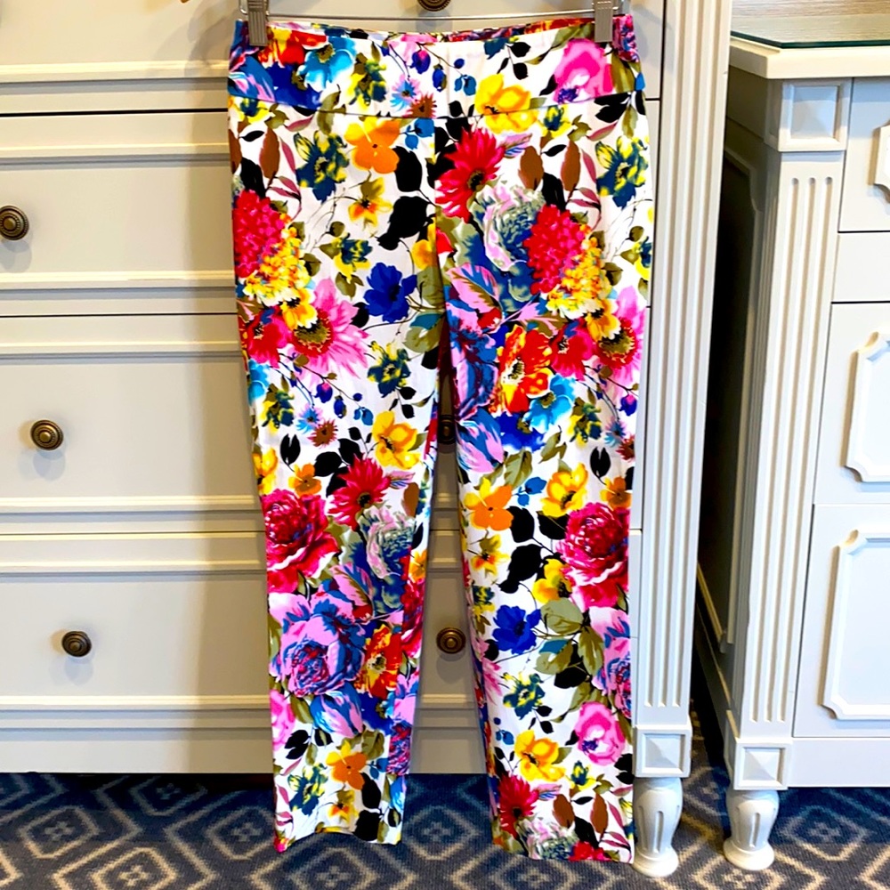 Floral pants size 6